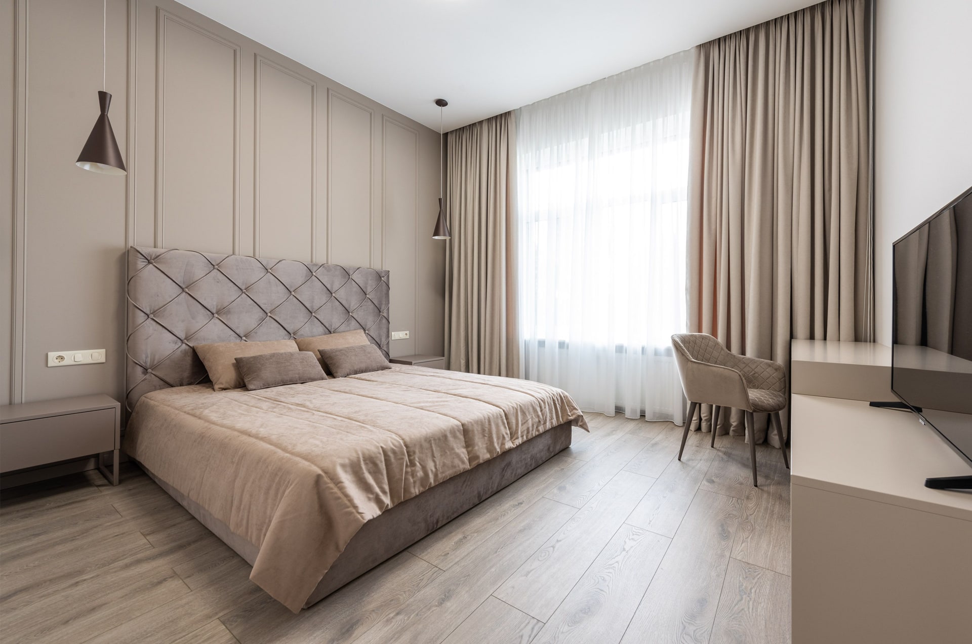 Bedroom Renovation by LEOS Project Management