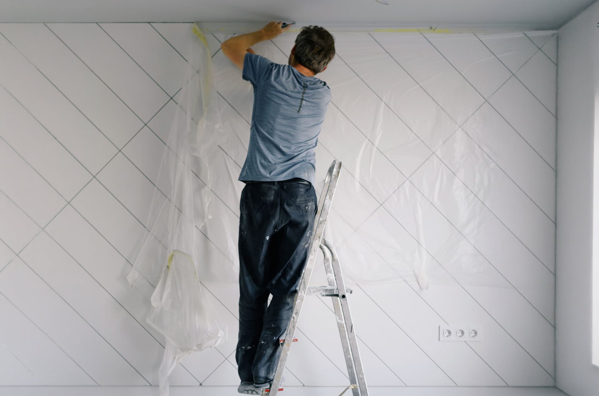 Interior Painting by LEOS Project Management