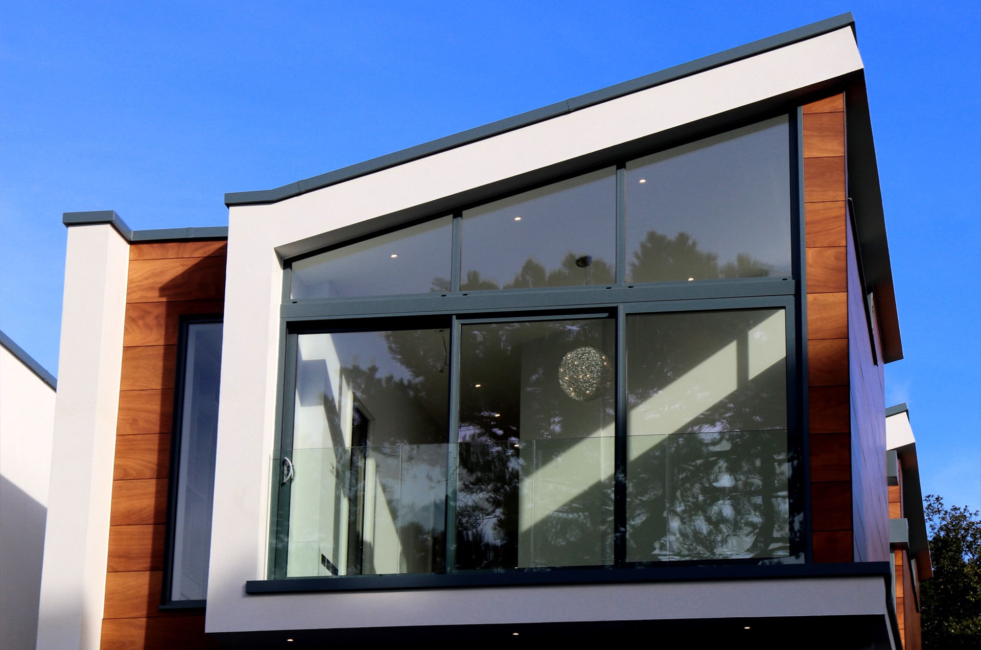 Windows & Doors by LEOS Project Management